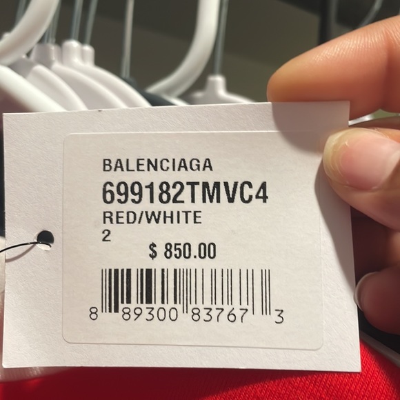 Brand new Oversized Balenciaga T-shirt - Picture 8 of 8